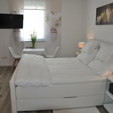 Gaestezimmer Resi Illmitz Bagian luar foto