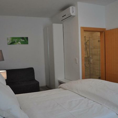 Gaestezimmer Resi Illmitz Bagian luar foto