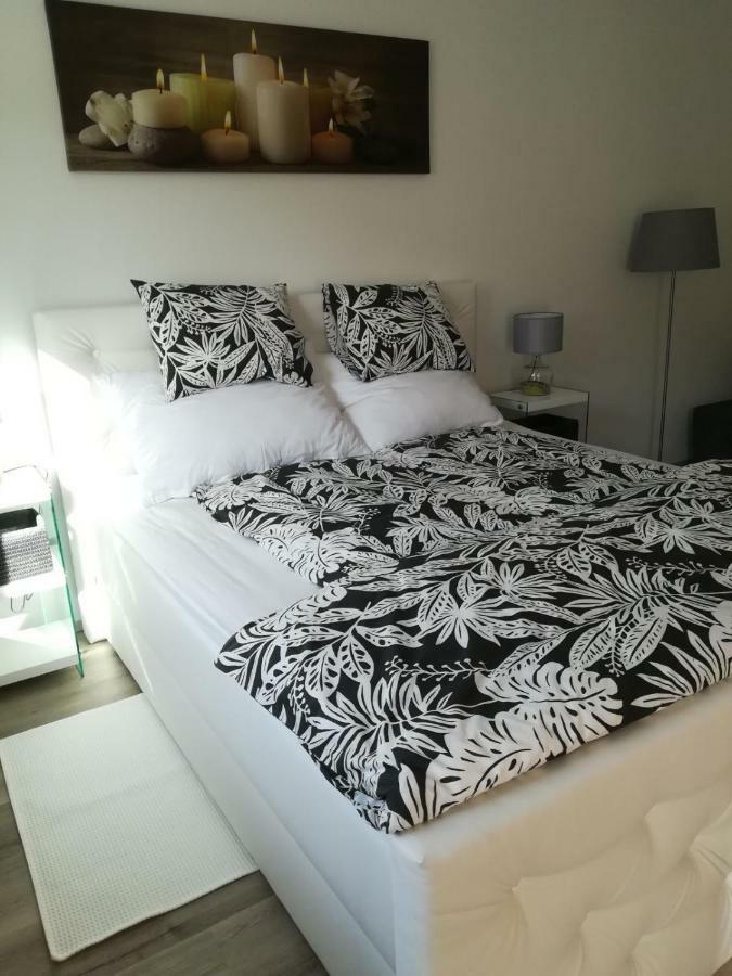 Gaestezimmer Resi Illmitz Bagian luar foto