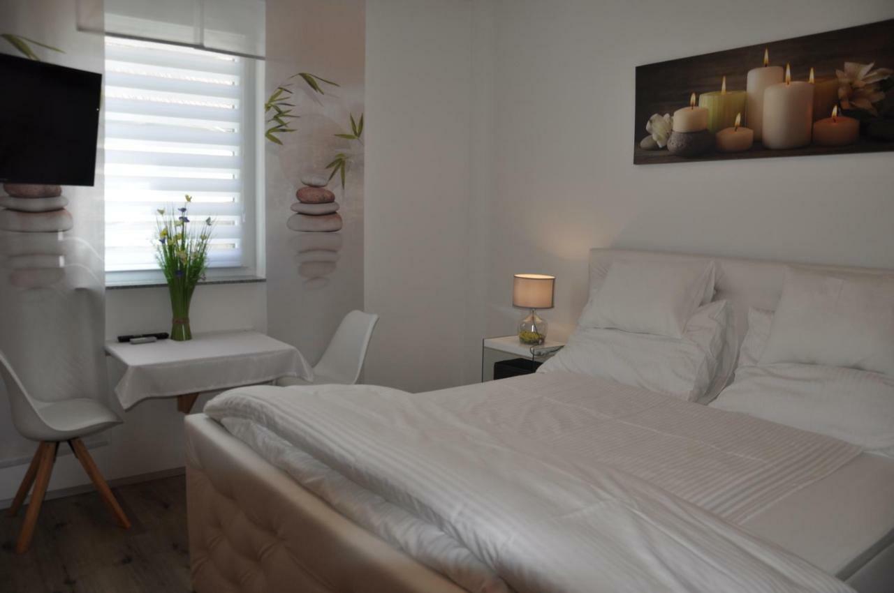 Gaestezimmer Resi Illmitz Bagian luar foto
